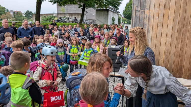 800-20260914_Erster_Schultag_Maehdle.MP.png